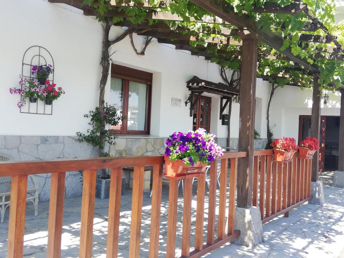 Atxispe Etxea Casa Rural Laukiz Exterior foto